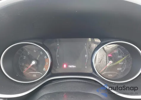 2018 Jeep Compass Latitude 4X4 z USA, uszkodzony, nr VIN 3C4NJDBB4JT479004